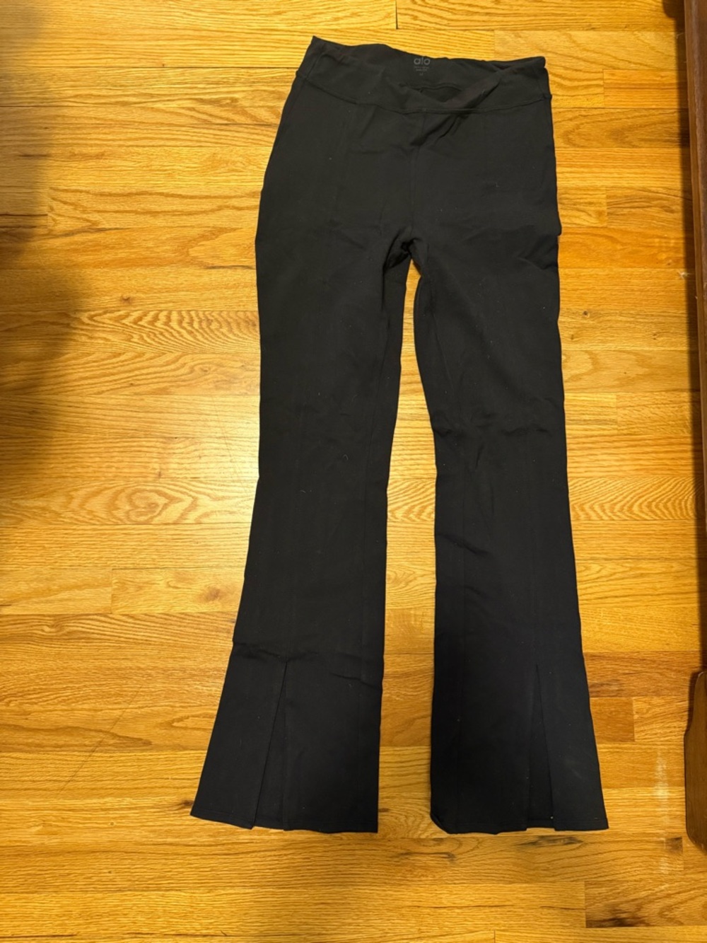 ALO Yoga 7/8 Flutter Black High-Rise Leggings